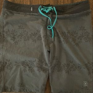 Mens Boarshorts- Linksoul- size 34
